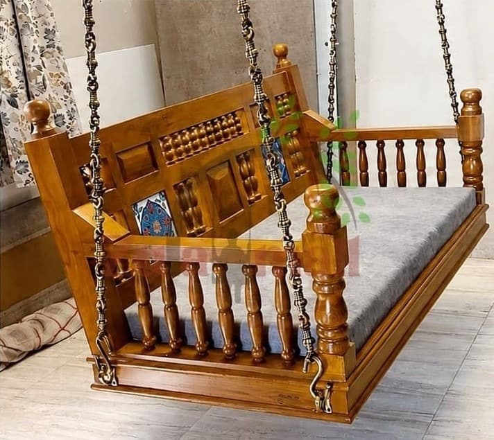 ZM08 Wooden Swing With Brass Chain