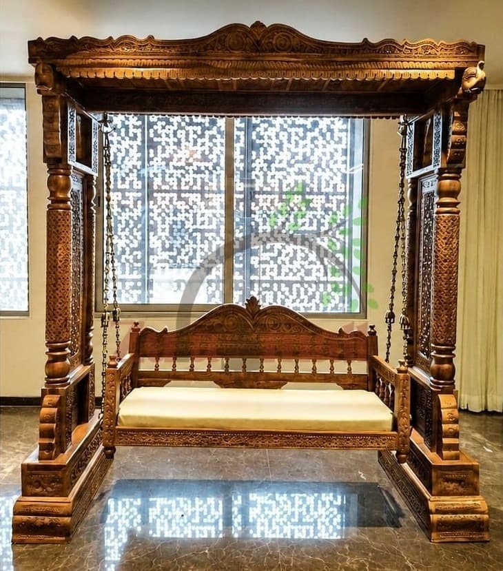 Indoor Wooden Hand Carving Royal Swing With Brass Chain